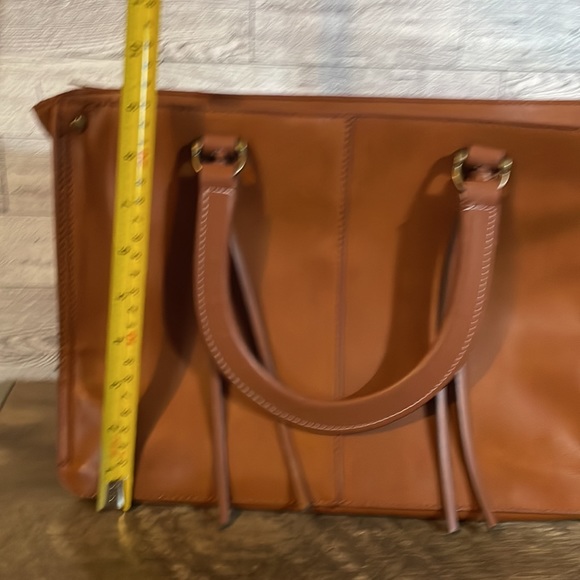 Universal Threads handbag - Picture 7 of 8